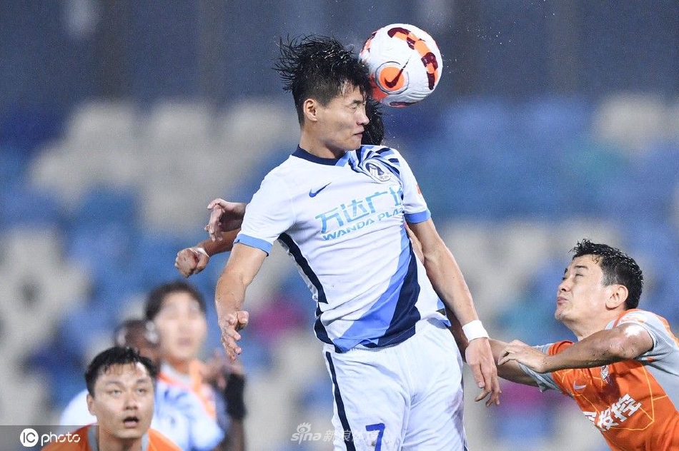 [中超]深圳队0-2大连人