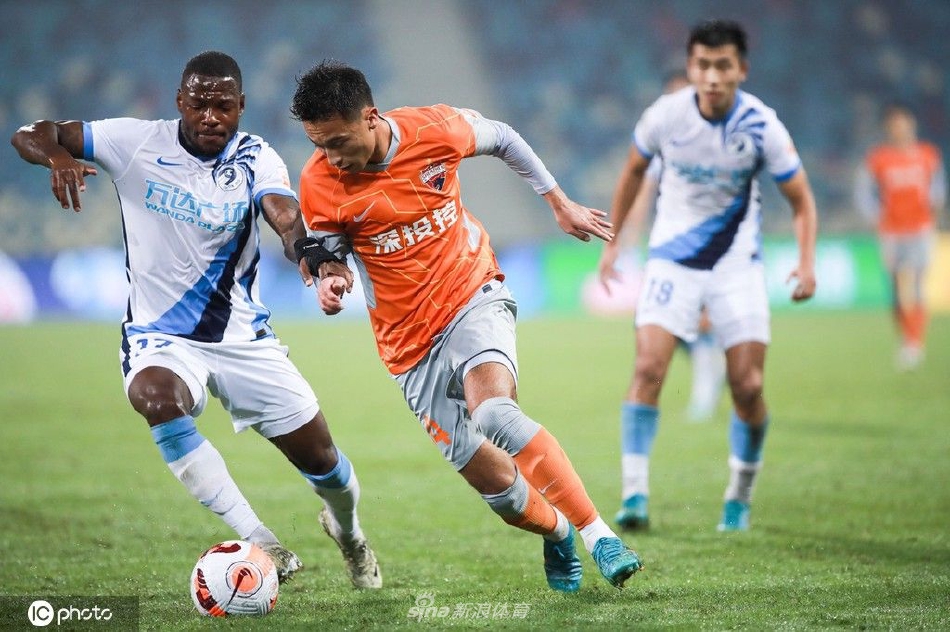 [中超]深圳队0-2大连人