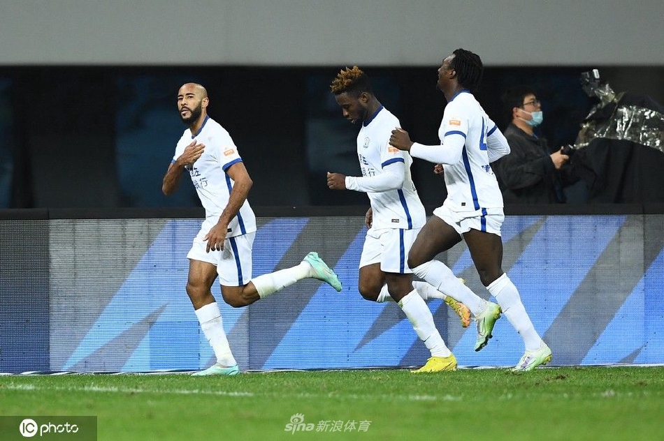 [中超]浙江队3-3沧州雄狮