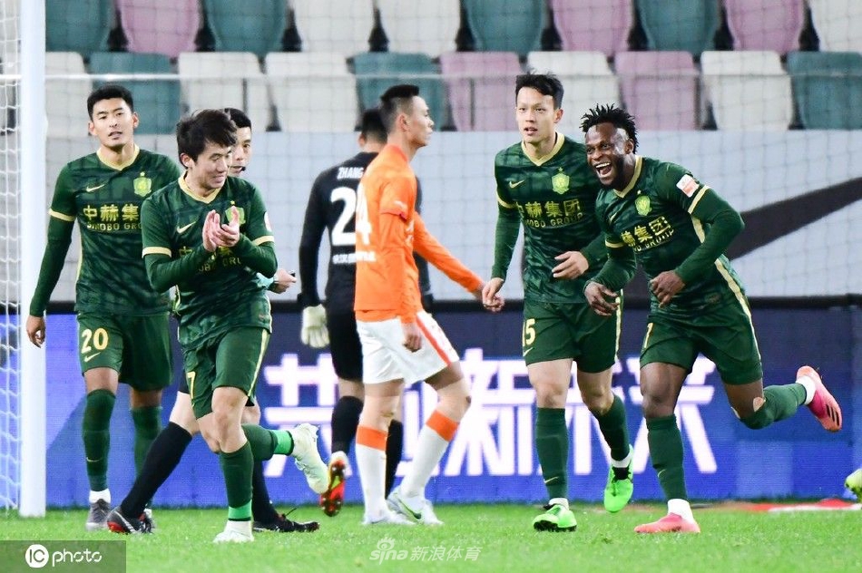 [中超]北京国安3-1武汉长江