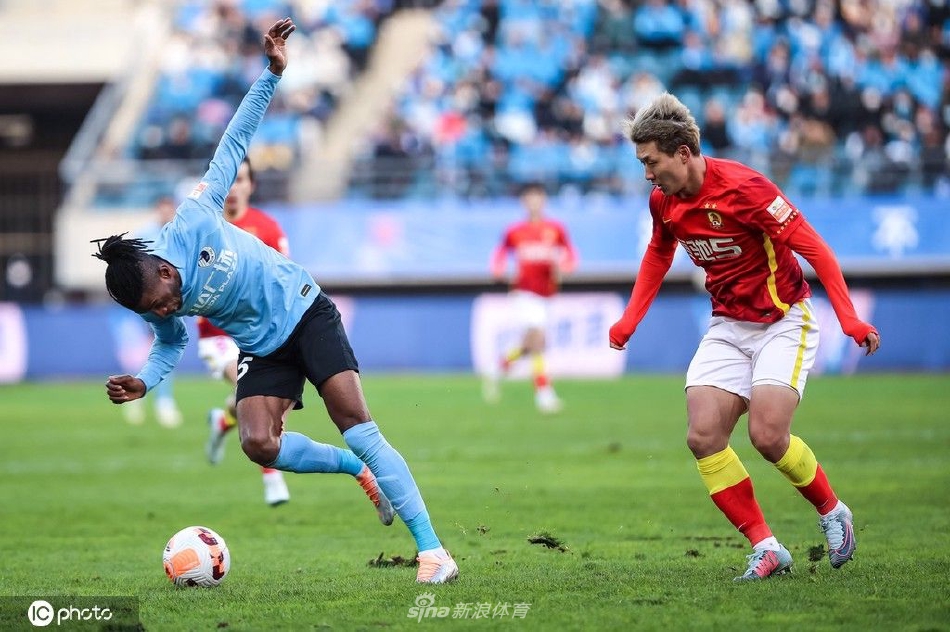 [中超]大连人1-1广州队