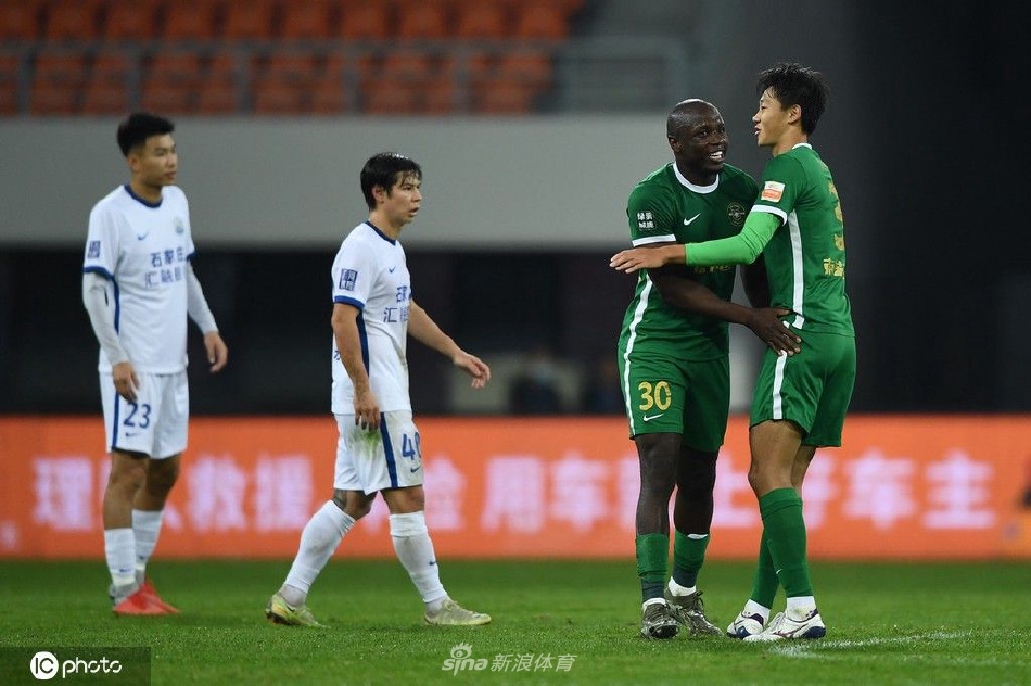 [中超]浙江队3-3沧州雄狮