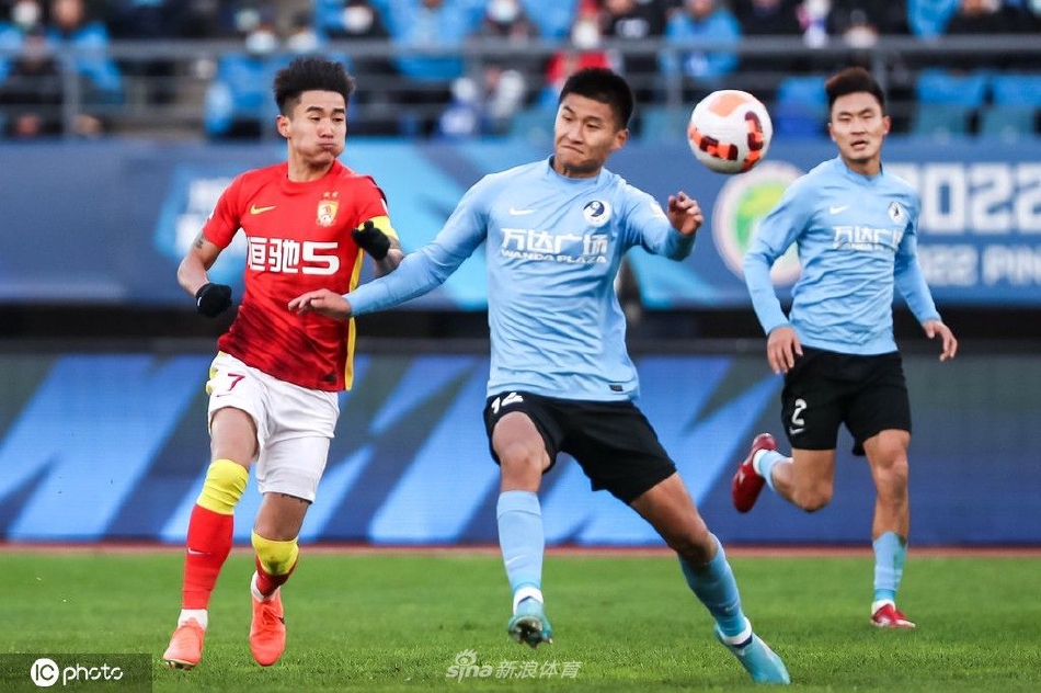 [中超]大连人1-1广州队