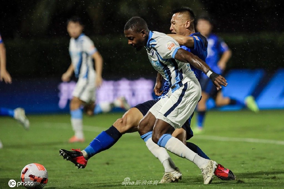 [中超]沧州雄狮1-1大连人