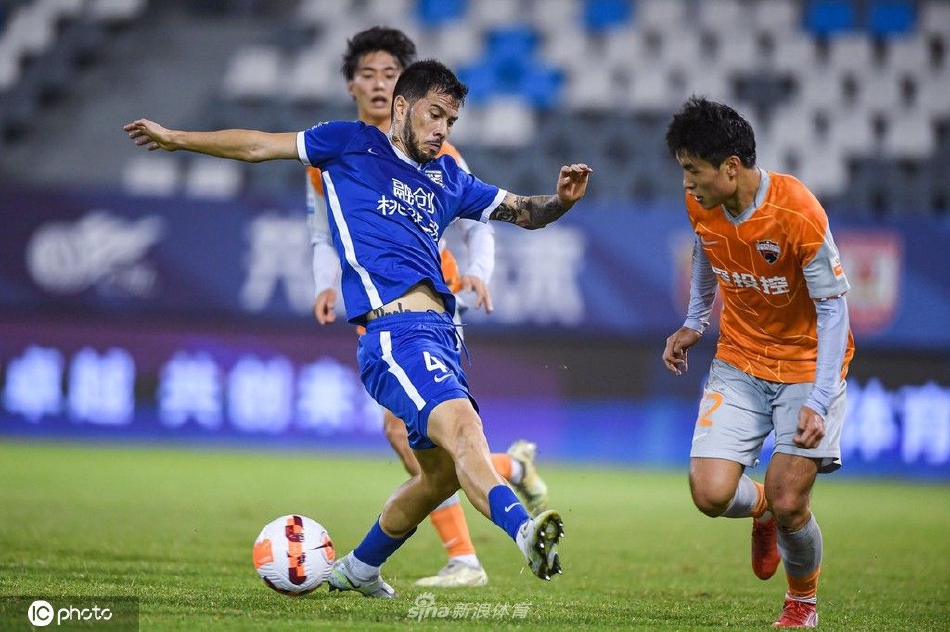 [中超]深圳队0-4武汉三镇