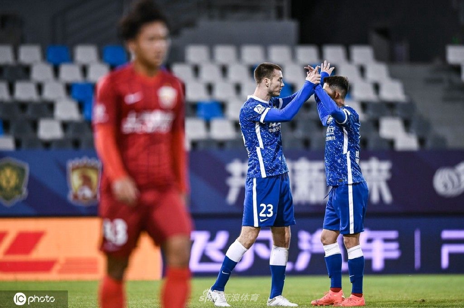 [中超]上海海港1-3河南嵩山龙门