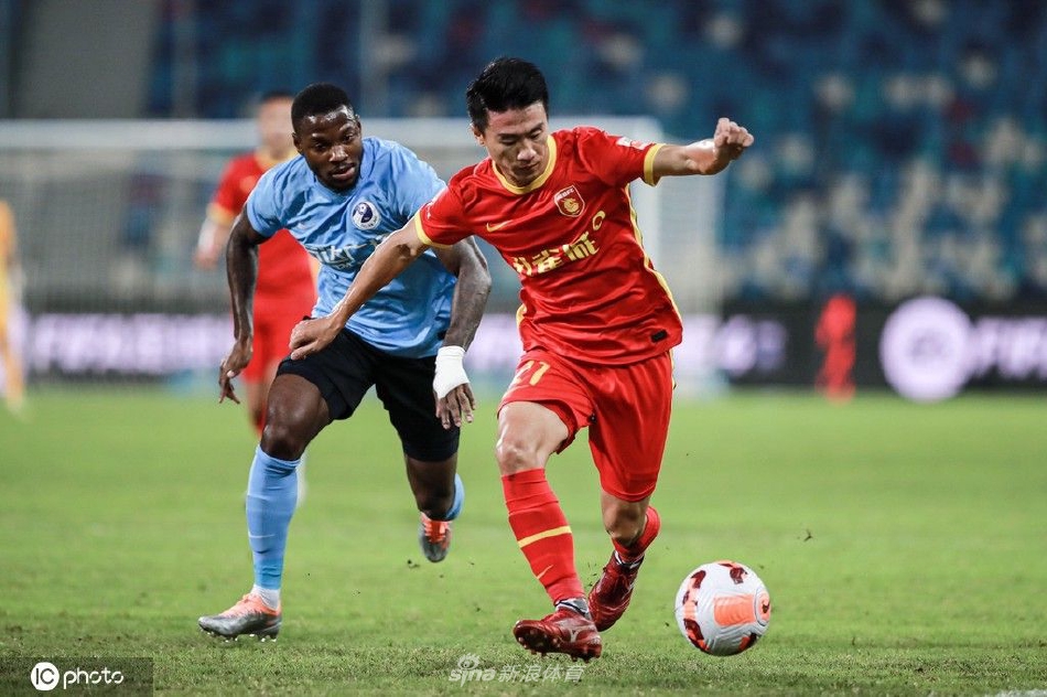 [中超]河北队1-4大连人