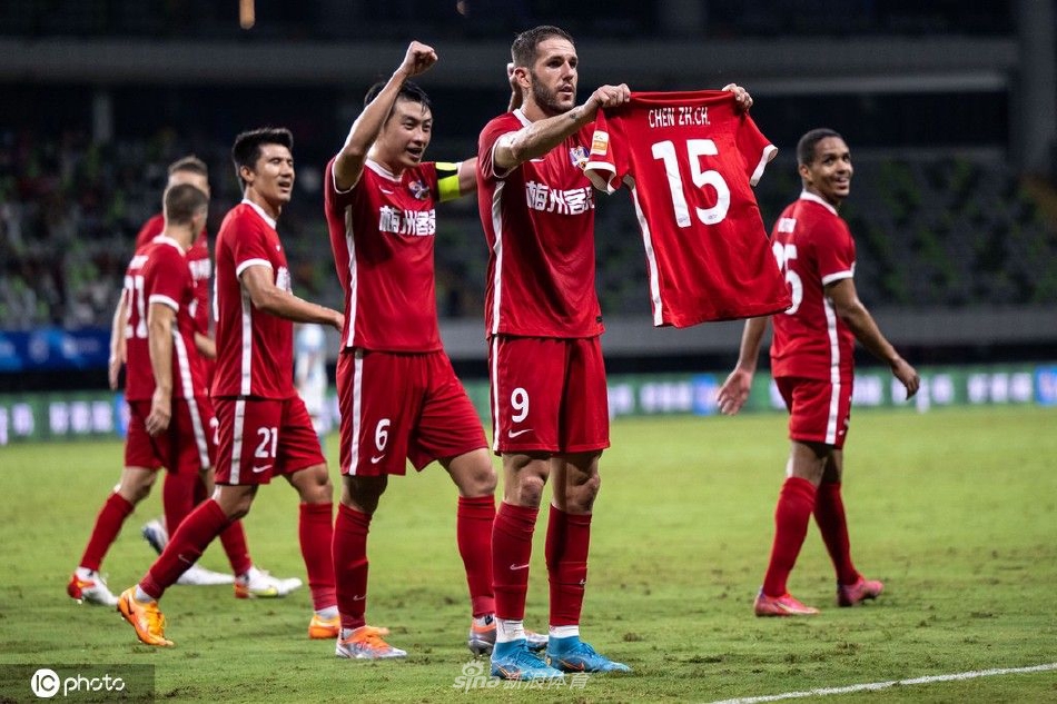[中超联赛]梅州客家2-1广州城