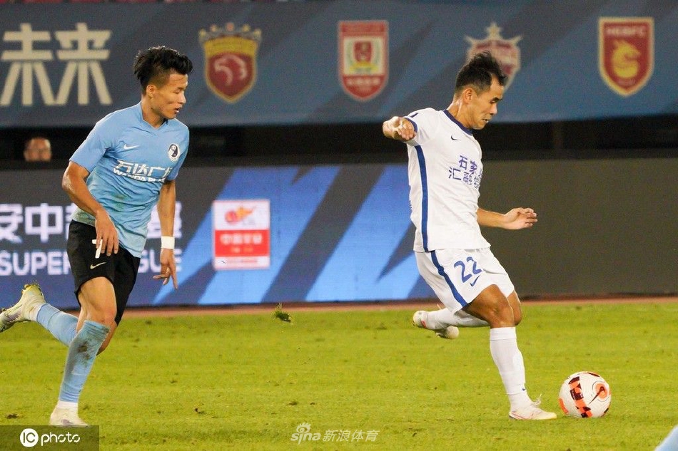 [中超联赛]大连人2-0沧州雄狮