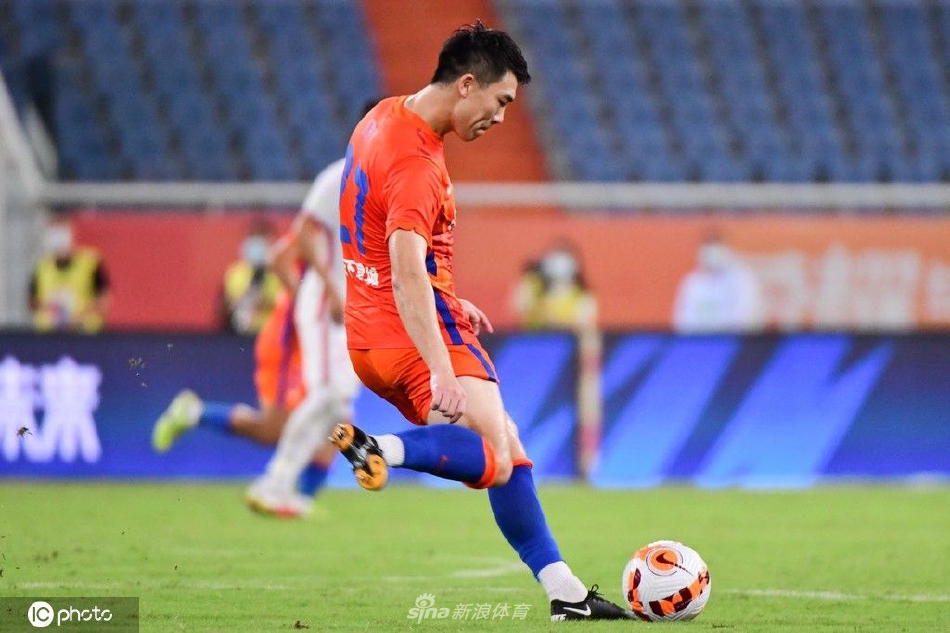 [中超联赛]山东泰山2-1成都蓉城