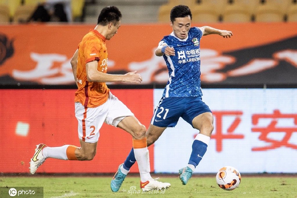 [中超联赛]武汉长江2-2河南嵩山龙门