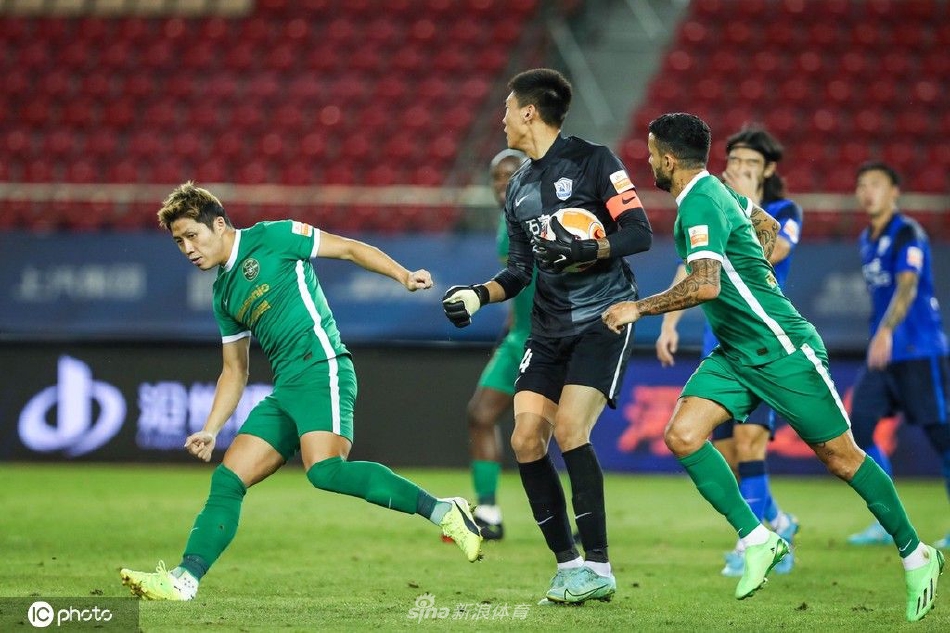 [中超联赛]沧州雄狮1-1浙江队