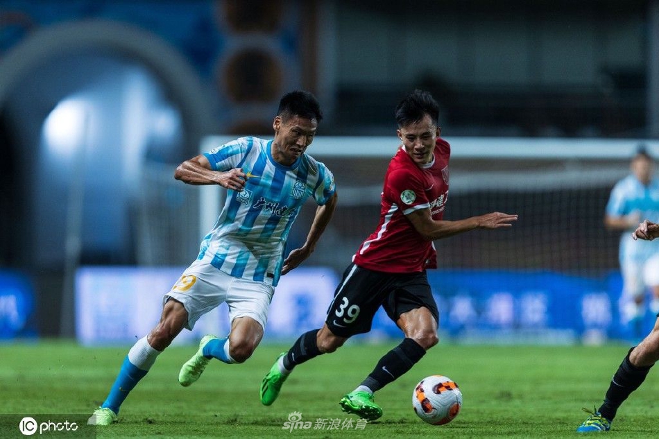 [中超联赛]广州城1-2成都蓉城
