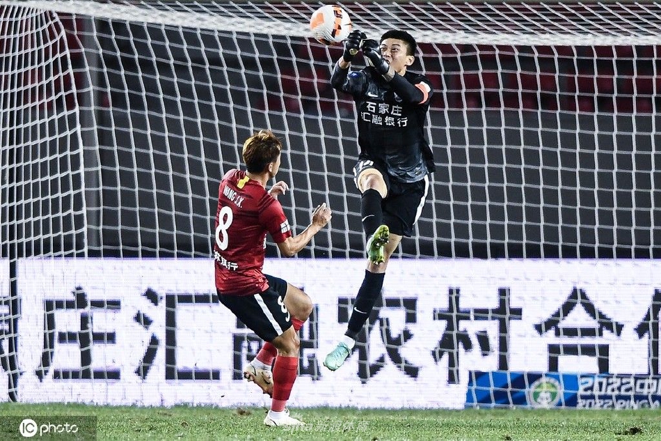 [中超联赛]沧州雄狮1-2长春亚泰