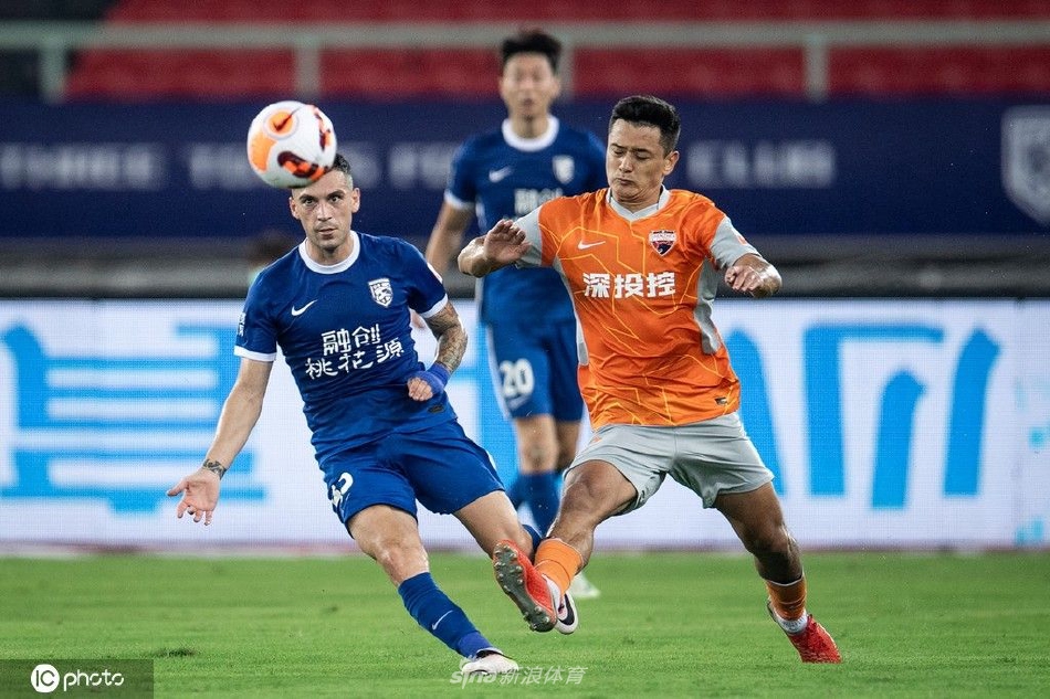 [中超联赛]武汉三镇5-1深圳队