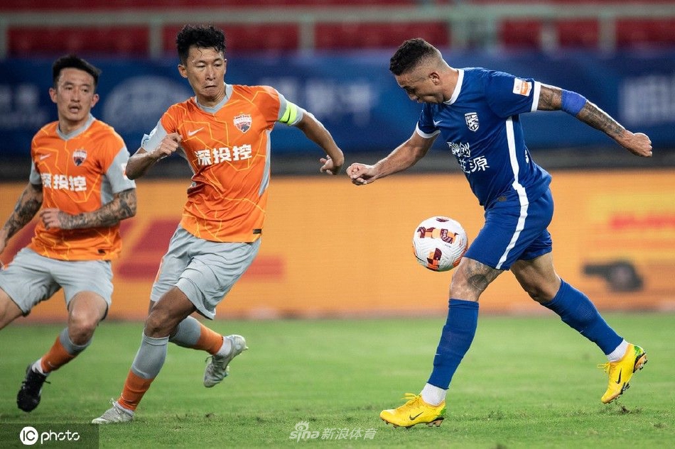 [中超联赛]武汉三镇5-1深圳队