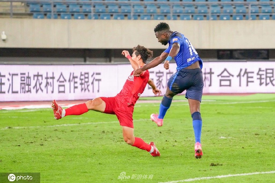 [中超联赛]沧州雄狮0-0上海海港