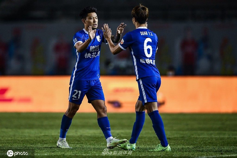 [中超联赛]长春亚泰1-2武汉三镇