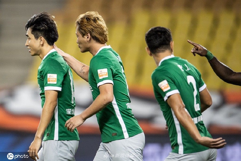 [中超联赛]武汉长江0-3深圳队