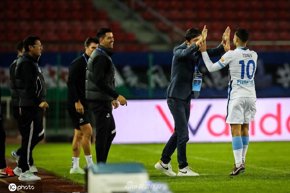 [中超联赛]大连人2-1河北队