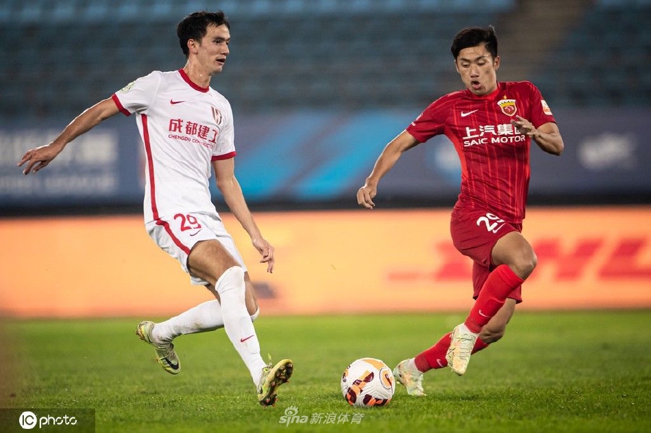 [中超联赛]海港3-0成都 武磊梅开二度