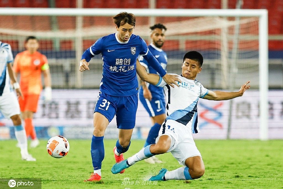 [中超]武汉三镇4-0大连人