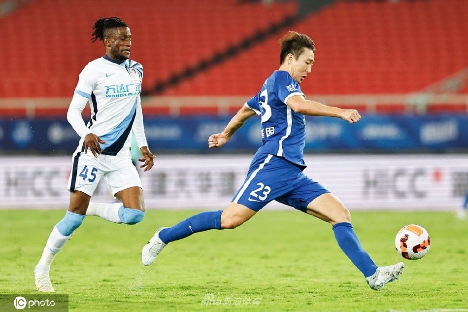 [中超]武汉三镇4-0大连人