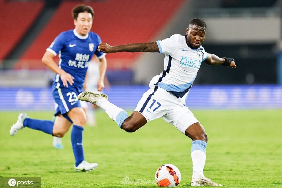 [中超]武汉三镇4-0大连人