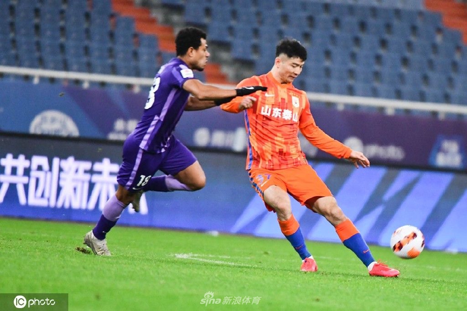 [中超]山东泰山4-1天津津门虎