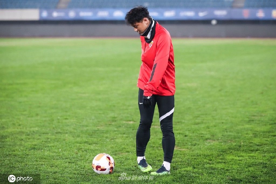 [中超]上海海港备战训练