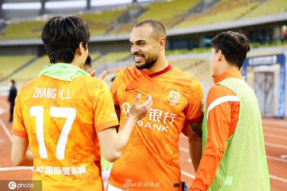 [中超]武汉长江2-1广州城