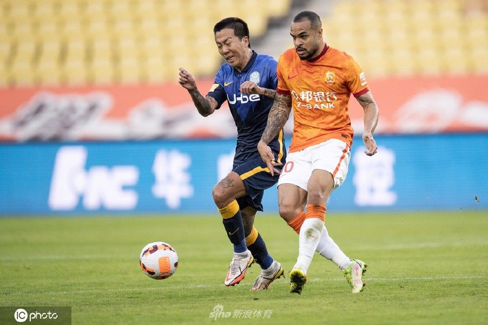 [中超]武汉长江2-1广州城