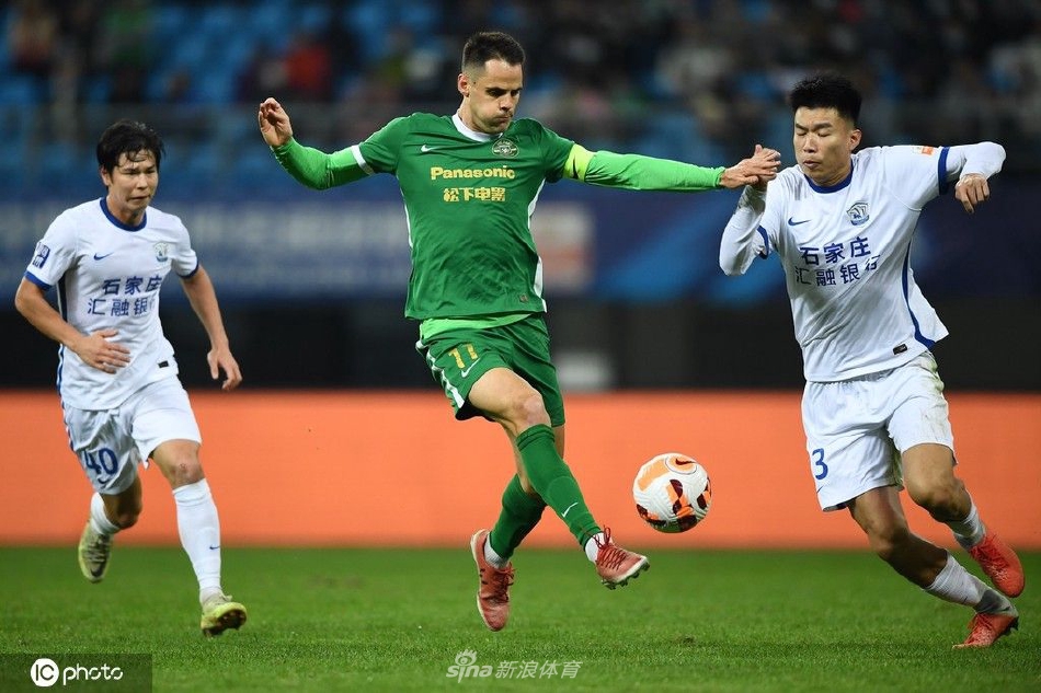 [中超]浙江队3-3沧州雄狮