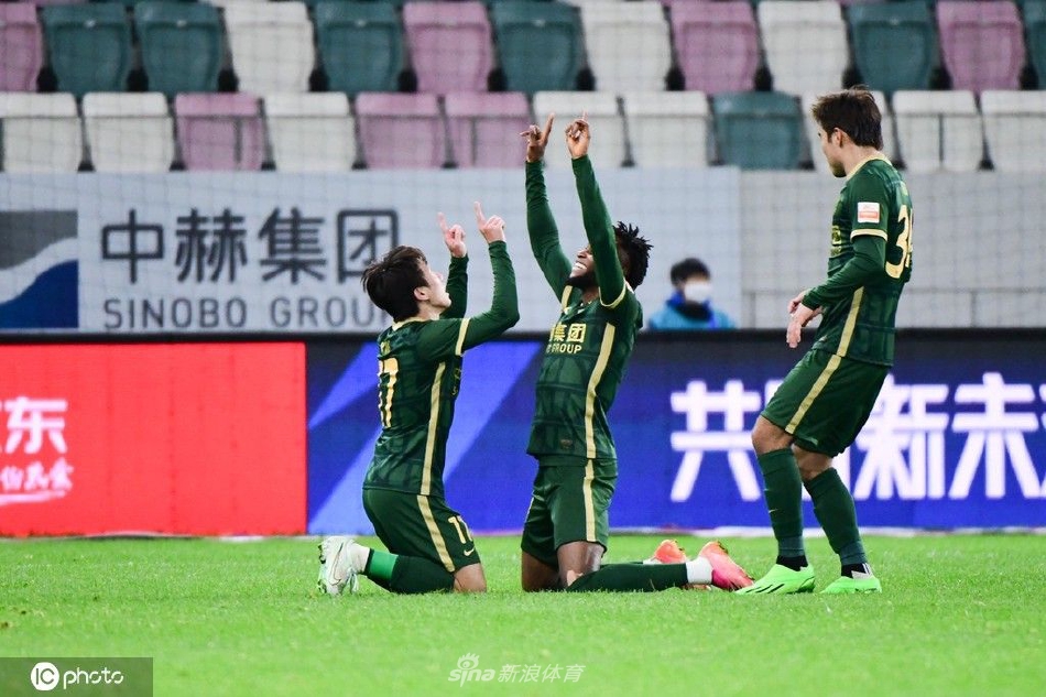 [中超]北京国安3-1武汉长江