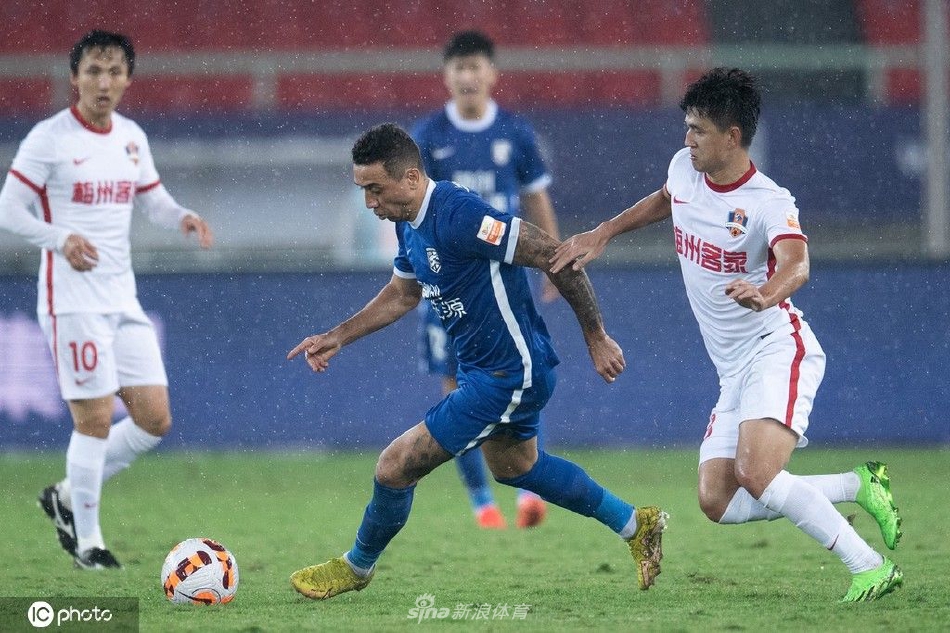 [中超]武汉三镇3-0梅州客家