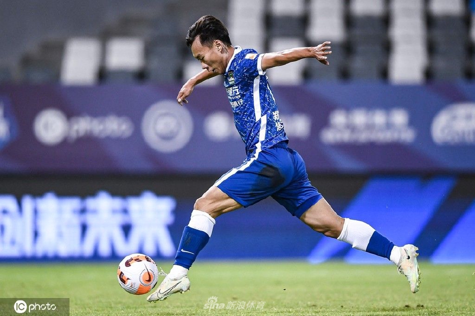 [中超]上海海港1-3河南嵩山龙门