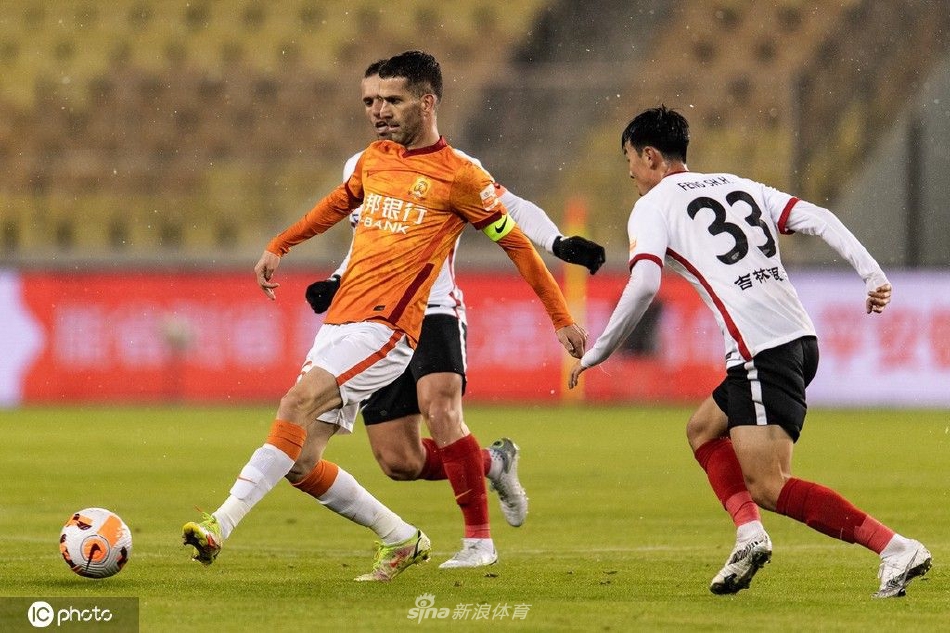 [中超]武汉长江 1-1 长春亚泰