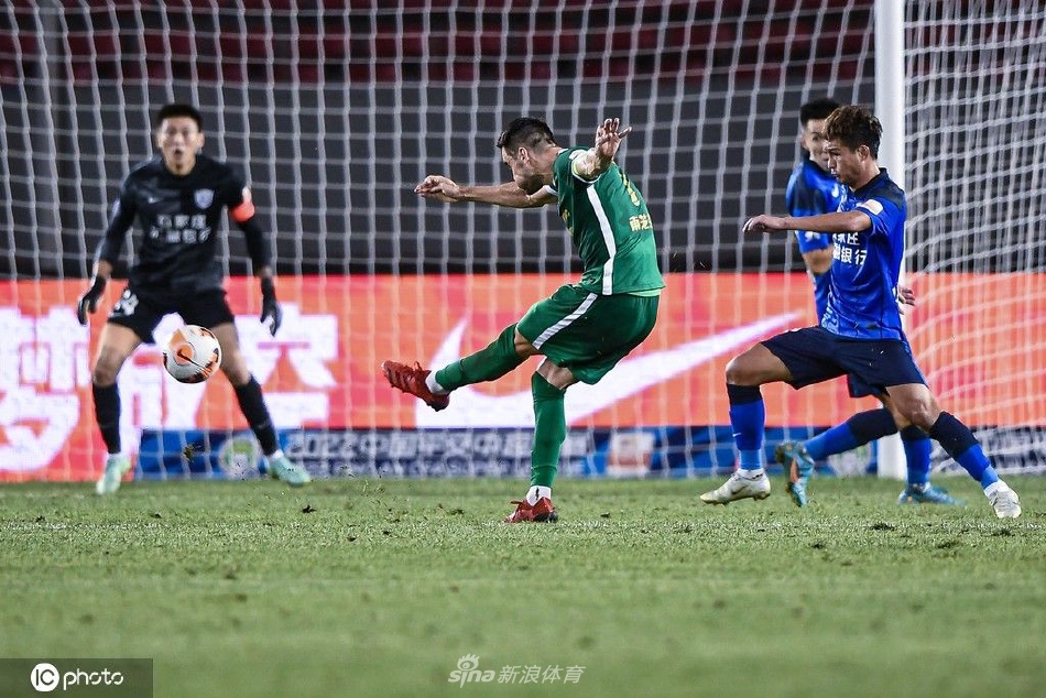 [中超联赛]沧州雄狮1-1浙江队