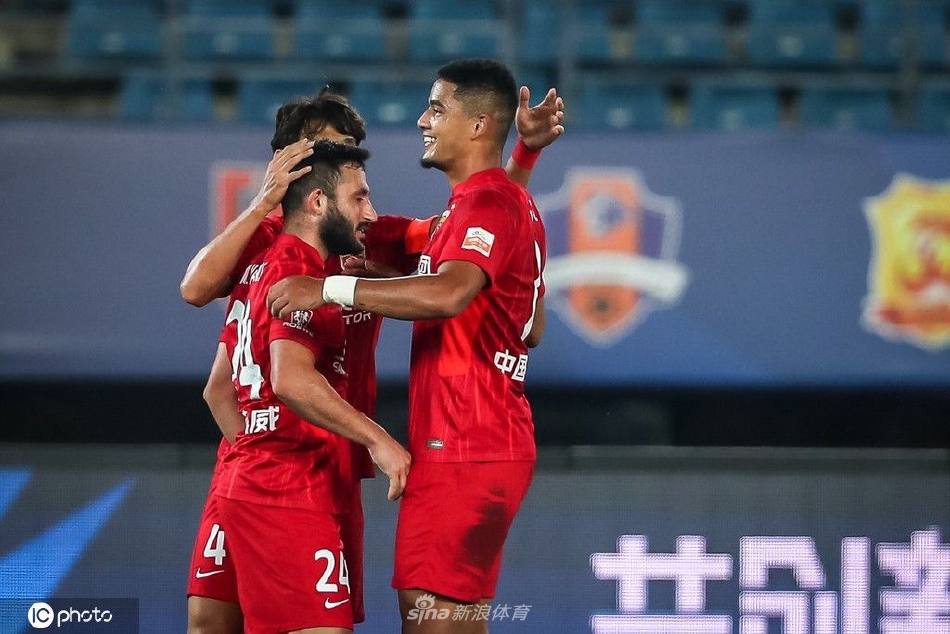 [中超联赛]上海海港2-0广州城