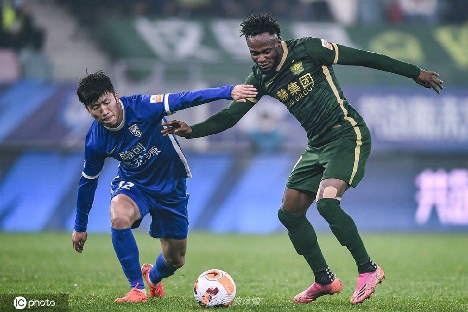 [中超]国安0-2三镇 邓涵文破门埃德米尔森点射