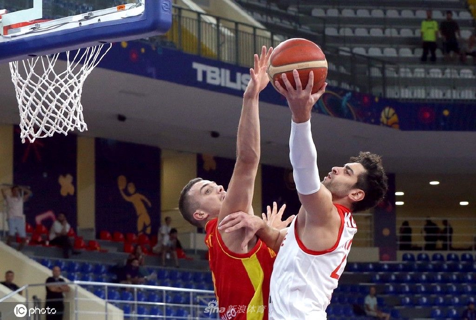 [男篮欧洲杯]土耳其72-68黑山