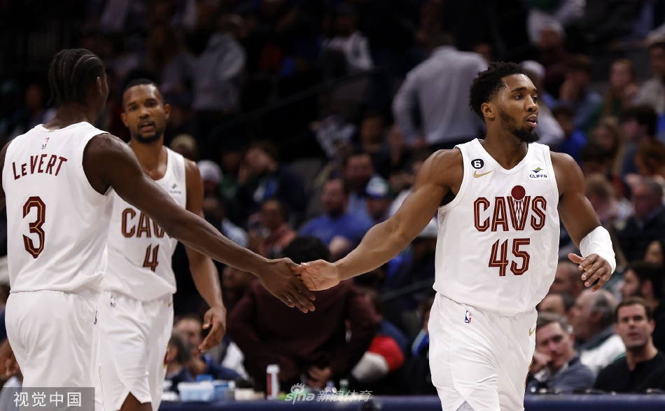 [NBA]骑士105-90击败独行侠 米切尔34分