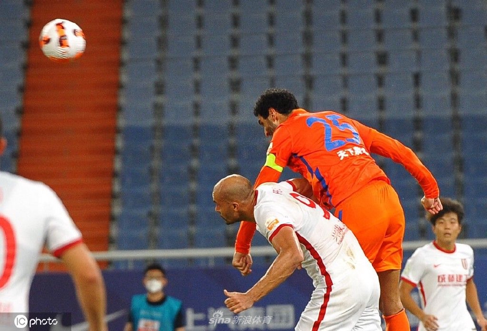 [中超联赛]山东泰山2-1成都蓉城