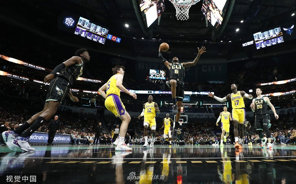 [NBA]湖人121-115击败黄蜂 詹姆斯43+11+6