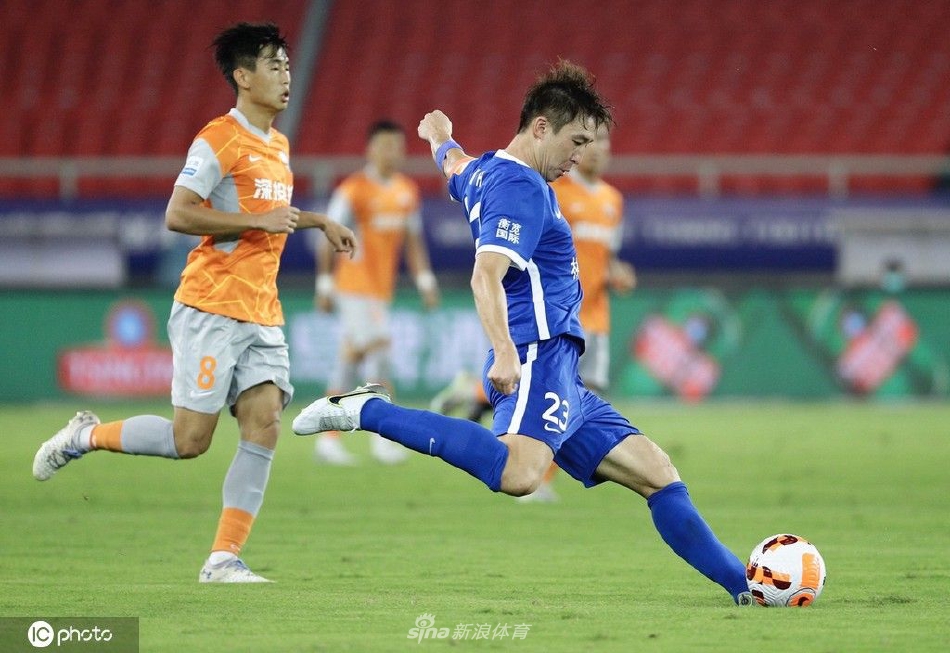 [中超联赛]武汉三镇5-1深圳队