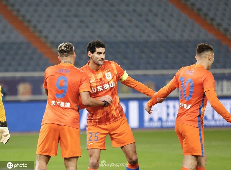 [中超]山东泰山4-1天津津门虎