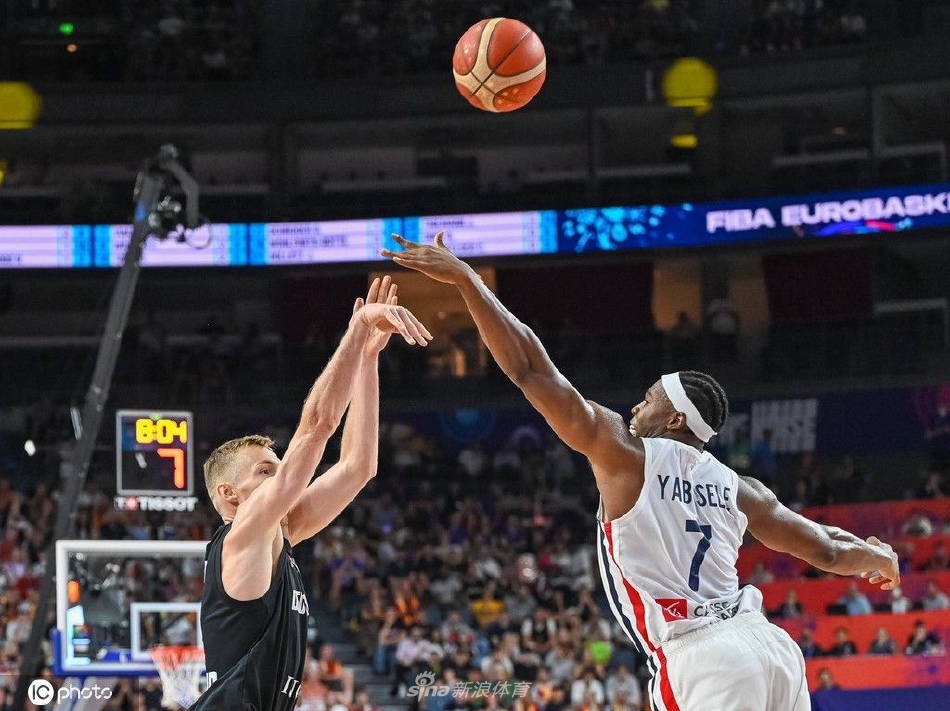 [男篮欧洲杯]德国76-63法国