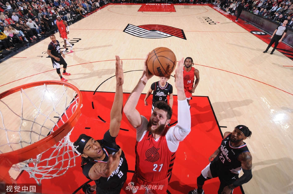 [NBA]快船118-112逆转开拓者 鲍威尔32分