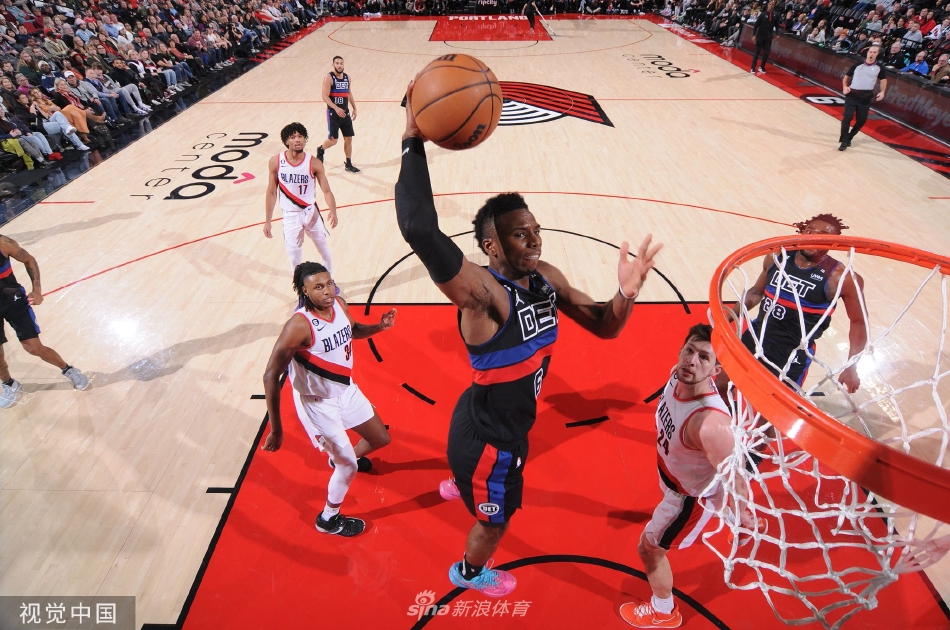 [NBA]开拓者135-106大胜活塞 格兰特36分