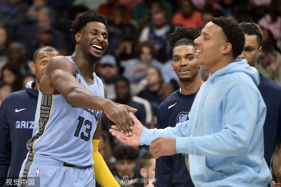 [NBA]灰熊142-101擒雄鹿 莫兰特25+10+10